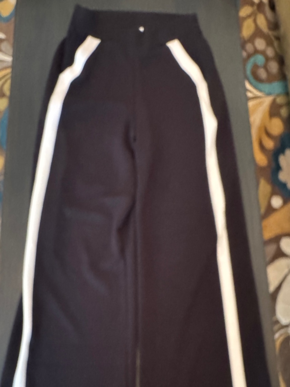 SPANX AirEssentials Color Block Pants - Picture 3 of 4